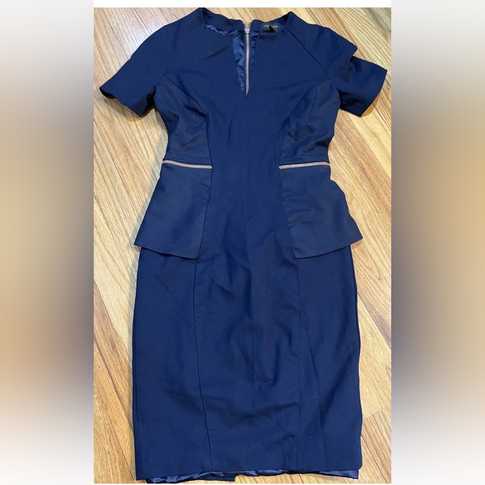 Stunning Ted Baker Navy Rose Gold Zip Back Peplum Dress Size 1